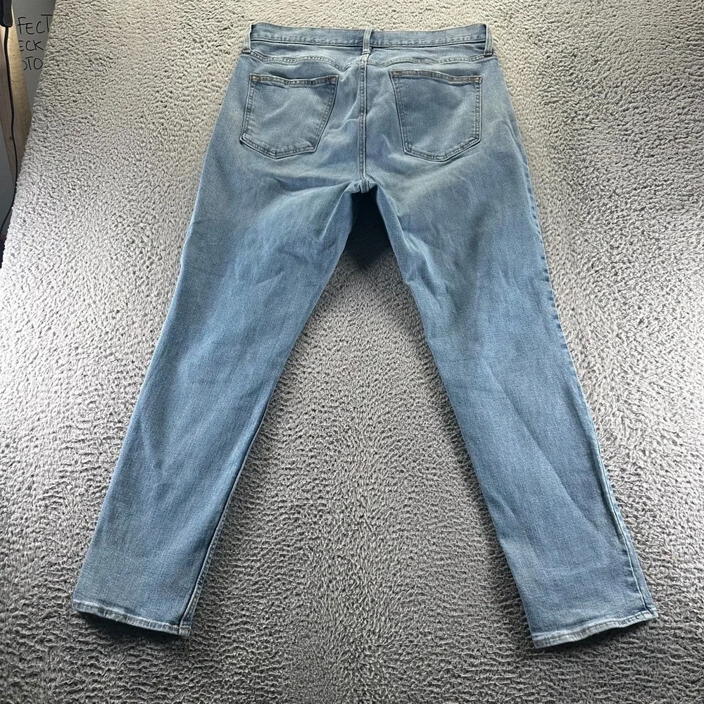 Old Navy Built-In Flex Jeans Mens 36x30 Blue Straight Leg Athletic Faded Stretch